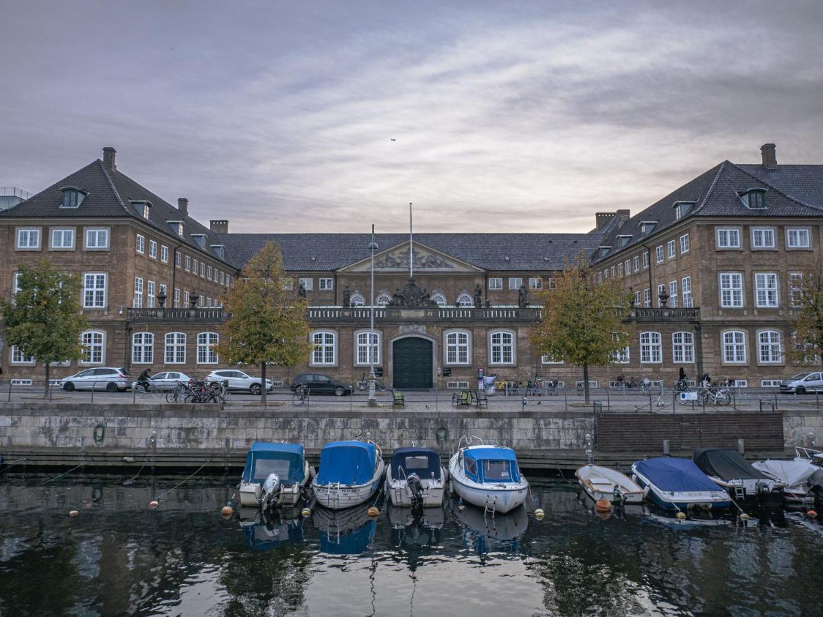 Large Apartment With Canal View In Central Cph City Kodaň Exteriér fotografie