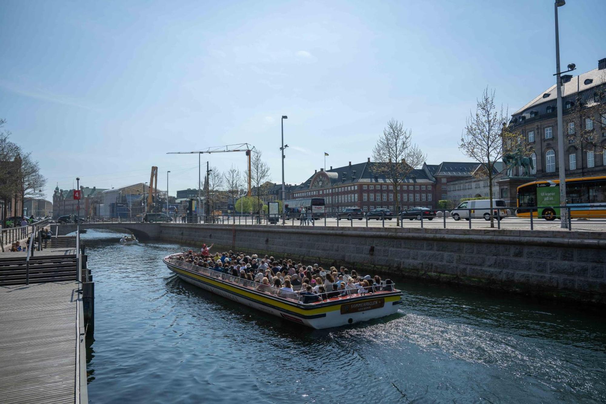 Large Apartment With Canal View In Central Cph City Kodaň Exteriér fotografie