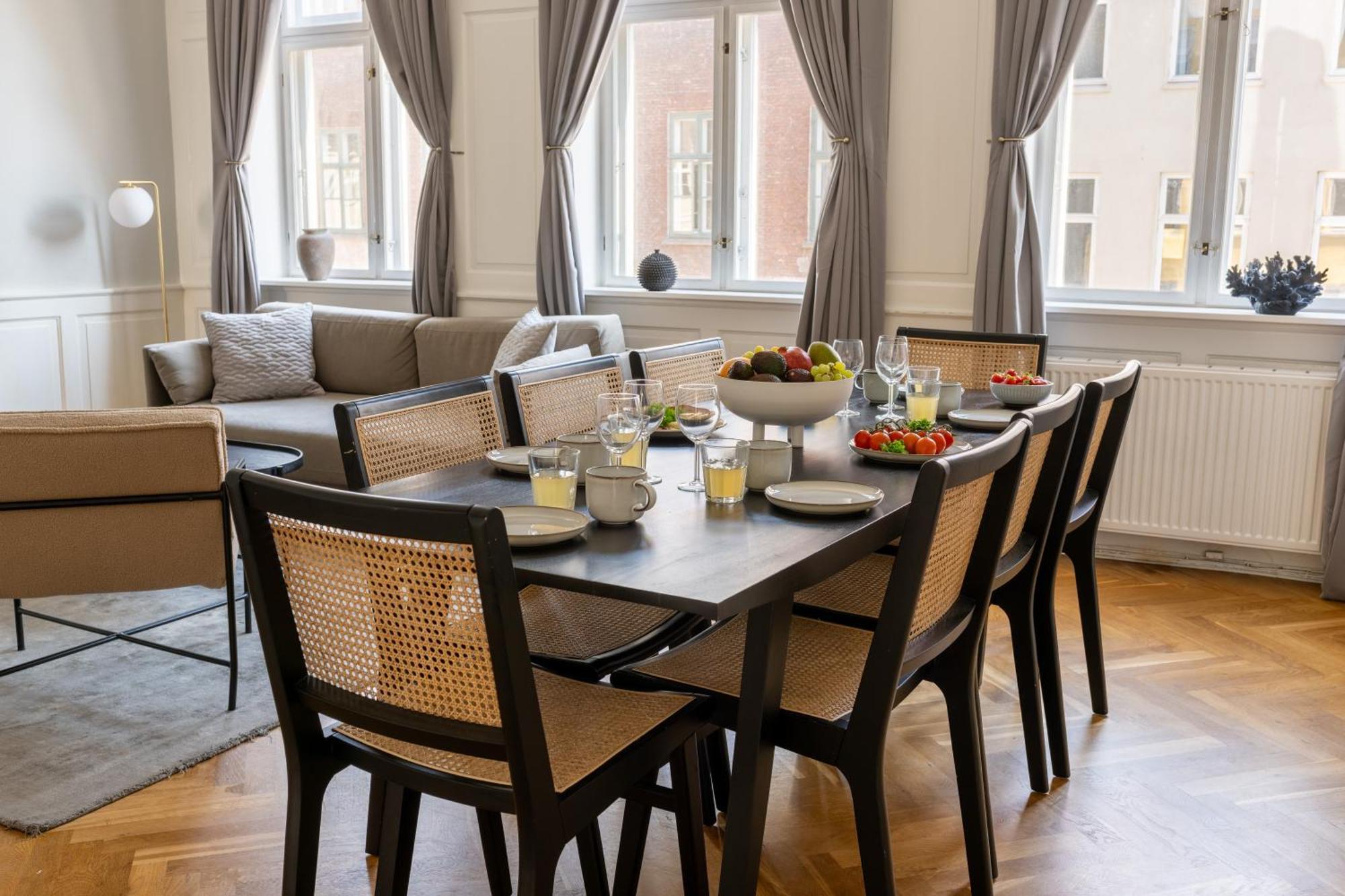 Large Apartment With Canal View In Central Cph City Kodaň Exteriér fotografie